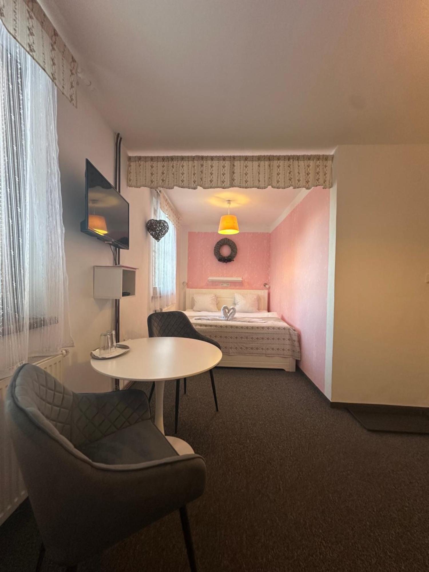 Wellness Penzion Harmonie Rohanov Prachatice Exteriör bild